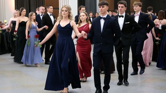 Bawili się do rana. Studniówka ZS nr 2 im. Księcia Pawła Karola Sanguszki w Lubartowie