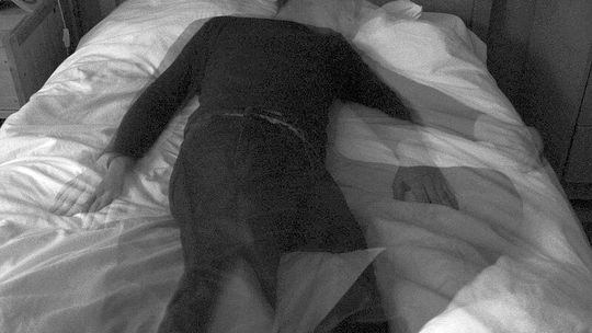 Bawili się w \"wychodzenie z ciała\". Uczeń trafił do egzorcysty