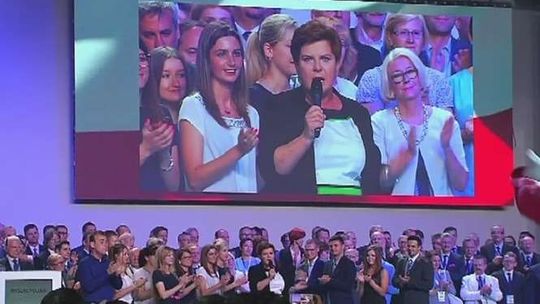 Beata Szydło przedstawiła swoją "drużynę ekspertów"