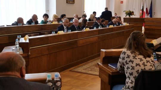 Będą billboardy z nazwiskami radnych, którzy zagłosowali za zgodą na budowę bloków na górkach czechowskich