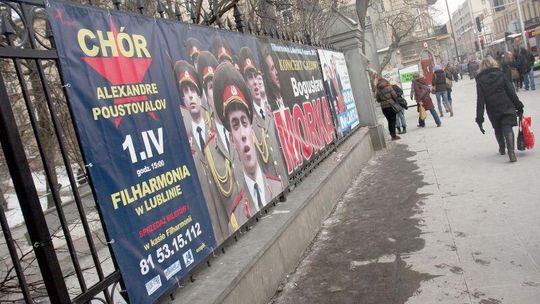 Będą kary za przyczepy z głośnymi reklamami w Lublinie