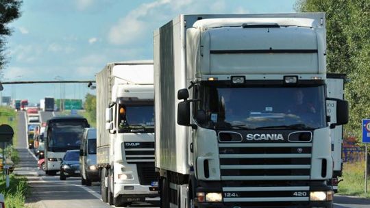 Będą kolejne zwolnienia. Ale niektóre branże chcą zatrudniać