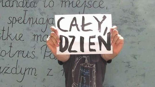 Będą przez 24 godziny rysować komiksy. Temat? Niespodzianka