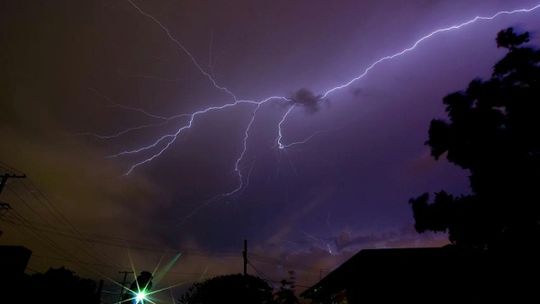 Będzie ciepło, ale burzowo