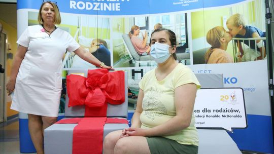 Będzie łatwiej czuwać. Nowe łóżka dla rodziców w szpitalu dziecięcym