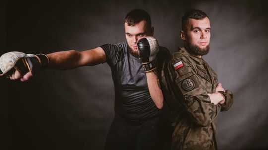 Będzie pielęgniarzem albo żołnierzem. Jest mistrzem MMA