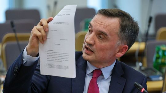 Będzie przymusowe doprowadzenie Ziobry przed komisję śledczą? Posłowie głosowali