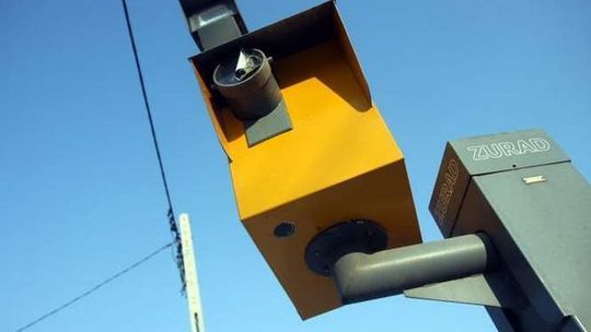 Będzie więcej fotoradarów. Także na gminnych drogach