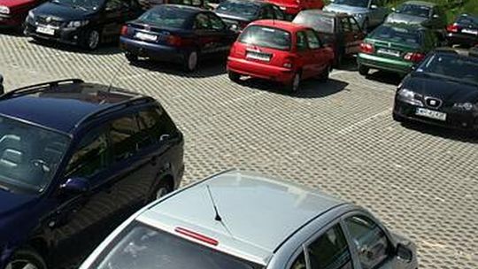 Będzie więcej parkingów na Skarpie