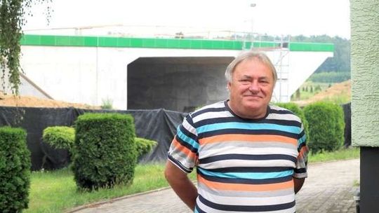 Będzie żył z obwodnicą za płotem. "Nie mam wyjścia"