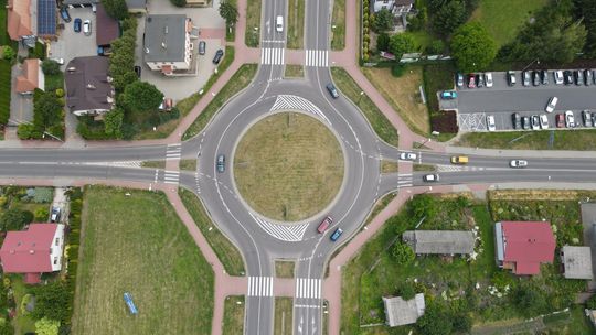 Będziecie jechać przez Łęczną, to uważajcie na rondach. Zmieniła się organizacja ruchu
