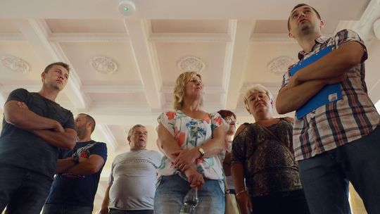 "Będziemy mieszkać jak w mikrofalówce". Nie chcą masztu, przyszli do wojewody