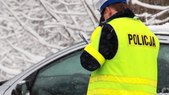 Betoniarka wpadła do rowu. Droga Puławy - Dęblin zablokowana