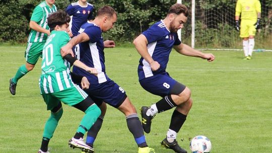 Bez goli w meczu na szczycie. Grała Keeza bialska klasa okręgowa