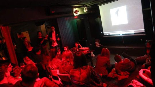 Bez protestów przed pokazem spektaklu "Golgota Picnic" w Lublinie (wideo)