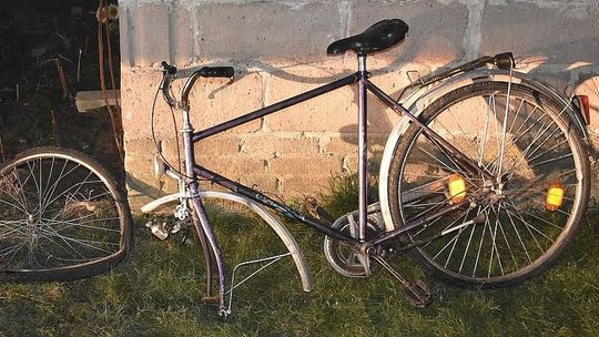 Bez świateł, pod prąd i po alkoholu. Rowerzysta igrał ze śmiercią