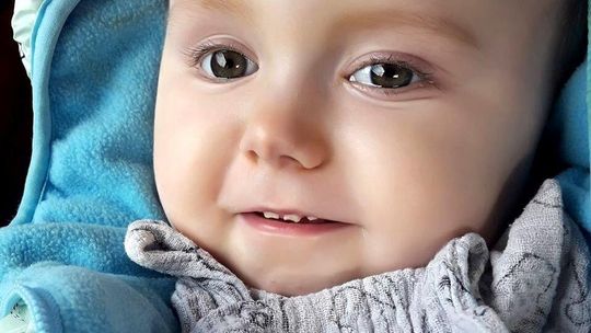 Bez terapii w USA ich córka umrze. Małgosia z Puław cierpi na rzadką chorobę