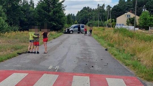 Bez uprawnień i ubezpieczenia. Wypadek motocyklisty