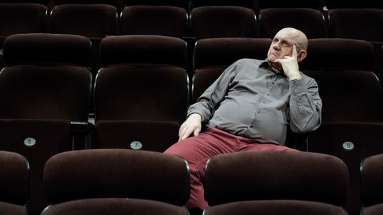 Bez wiary dawno bym zginął. Rozmowa z Jackiem Brzezińskim, aktorem Teatru Provisorium