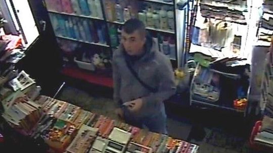 Bezczelna kradzież. Zabrał bilety z kasy i uciekł