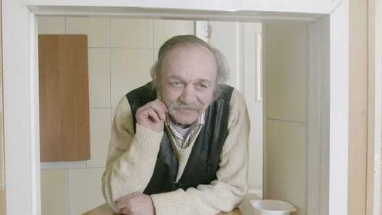 Bezdomny wygrał pół miliona. Kupił dom i  zakłada interes