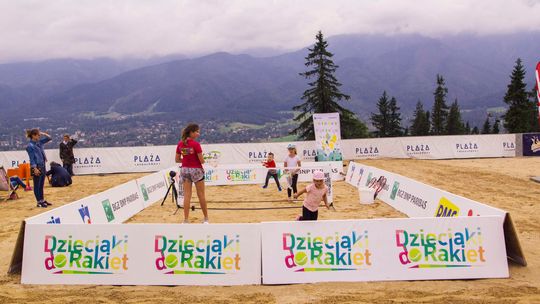 Bezpłatne lekcje tenisa ziemnego dla uczniów. Zgłoś szkołę