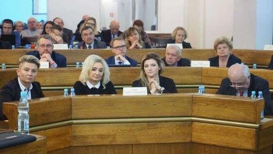 Bezpłatne przejazdy komunikacją miejską dla dzieci i młodzieży. Ale nie dla wszystkich