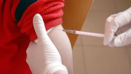 Bezpłatne szczepienia przeciw pneumokokom: Kto pierwszy ten lepszy
