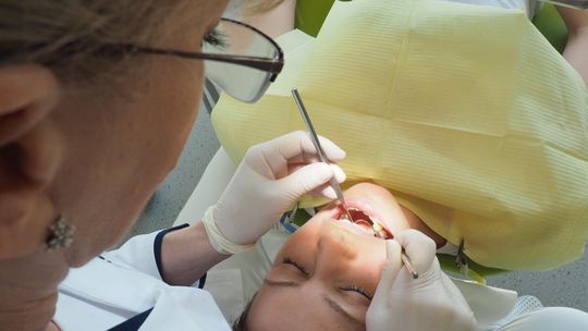 Bezpłatny dentysta dla uczniów w Lublinie. Miasto kontynuuje program profilaktyki próchnicy