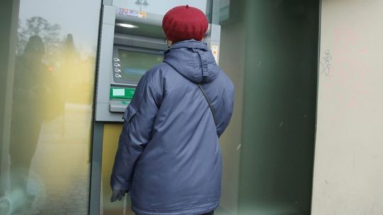 Biała Podlaska: 87-latka straciła oszczędności