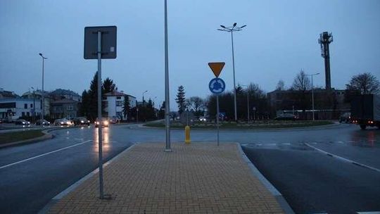 Biała Podlaska: Aleją Armii Krajowej i po rondzie. Już jeździmy 