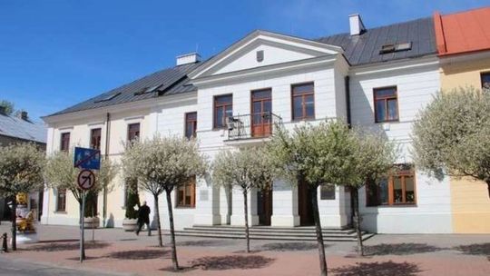 Biała Podlaska: Czy rządowa promesa uchroni miasto od kredytu?