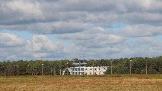 Biała Podlaska: Dach portu lotniczego do remontu 