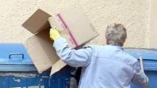 Biała Podlaska: Firmy śmieciowe zabiorą więcej popiołu a mniej szkła