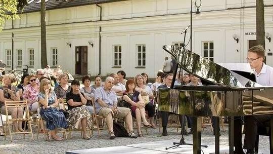 Biała Podlaska: Koncerty muzyki poważnej w Parku Radziwiłłowskim
