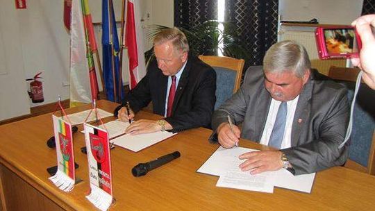 Biała Podlaska: miasto i gmina razem zajmą się drogami, mieszkaniami i Krzną