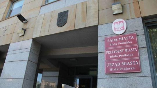 Biała Podlaska: Od poniedziałku zakaz wstępu petentów do Urzędu Miasta 