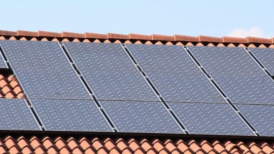 Biała Podlaska: Odnawialne Źródła Energii są, czy nie ma? Radny ma wątpliwości 