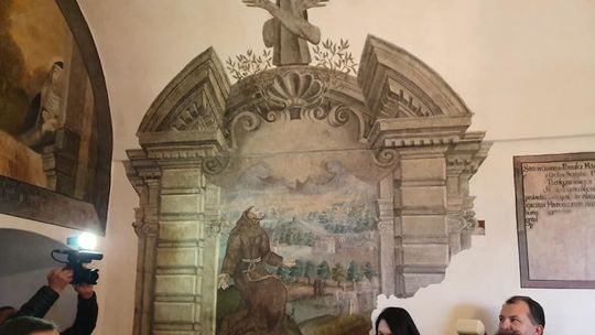 Biała Podlaska: Polichromie w klasztorze odzyskują swój blask