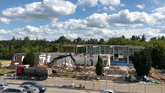 Biała Podlaska: Pożegnanie z pływalnią Biawena. Teraz będzie tu akademik