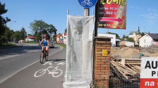 Biała Podlaska. Przedsiębiorca buduje lokal. "Moi klienci będą zderzać się z rowerzystami"