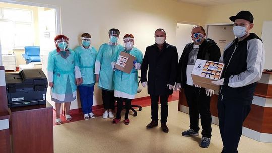 Biała Podlaska: Radni fundują maseczki. Każdy klub oddzielnie 