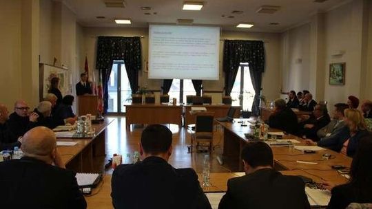 Biała Podlaska. Radni ryczałtowo z dietami