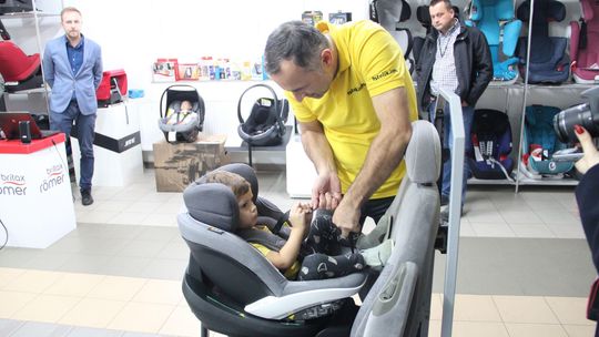 Biała Podlaska: Sprawdzą samochodowy fotelik dla dziecka