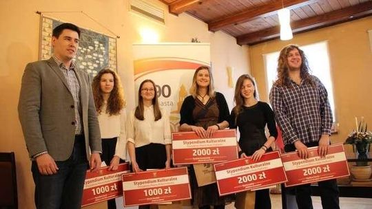 Biała Podlaska. Sześcioro stypendystów. Ożywią kulturalnie miasto?