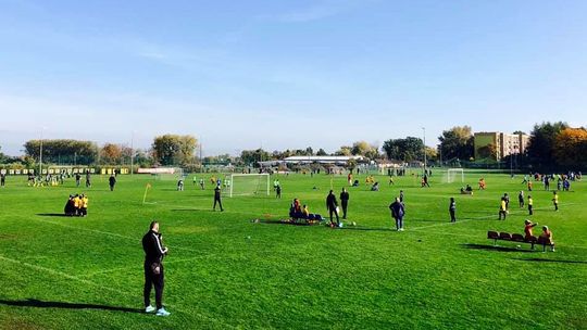 Biała Podlaska: Teren przy Akademii Piłkarskiej TOP 54 ma być potraktowany kompleksowo. Powstanie tam parking?