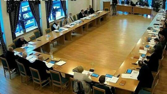 Biała Podlaska: Transmisja komisji. Albo wszystkie, albo wcale