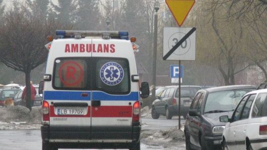 Biała Podlaska: Więzień spadł z dachu na budowie, nie żyje