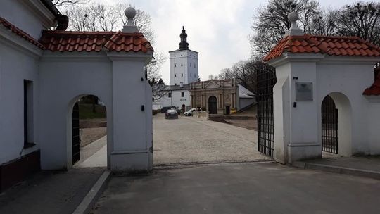 Biała Podlaska: Wjazd do parku Radziwiłłowskiego już otwarty 