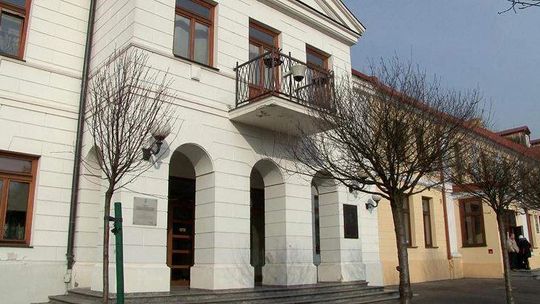 Biała Podlaska: Zmiany kadrowe i organizacyjne w Urzędzie Miasta